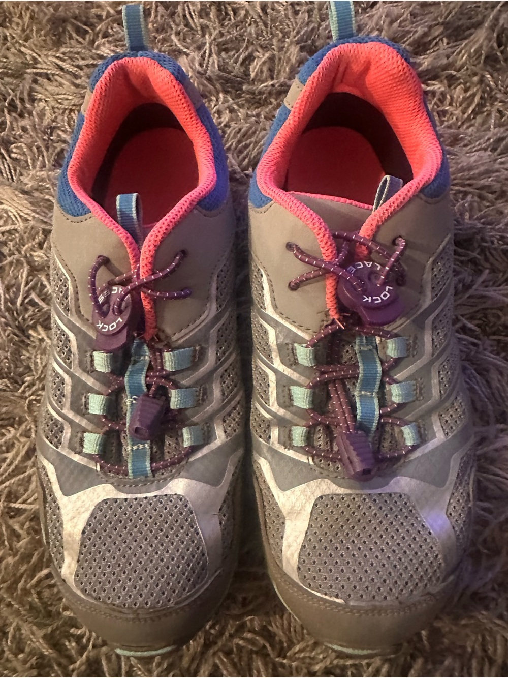 Women’s Merrell Athletic Shoes - Size 6